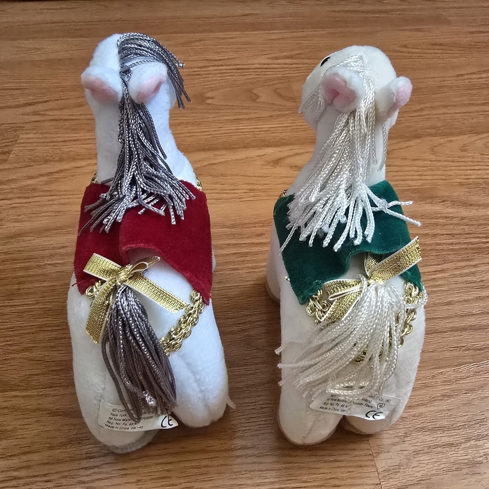 VTG Carousel Trio Commonwealth Horse Plush Toy 2pc‎ Set Red & Green ONLY - Picture 3 of 9